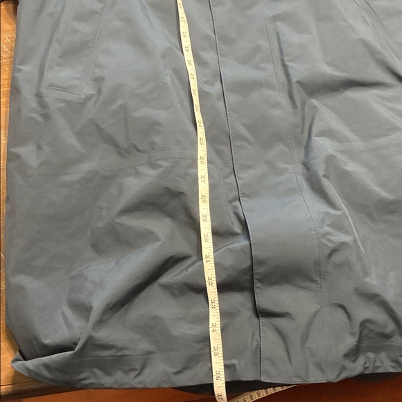 The North Face Transverse 3-in-1 jacket. Navy Blue, NWOT - Picture 3 of 4